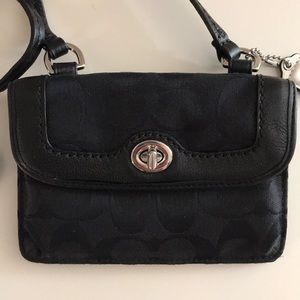 Coach phone wallet crossbody signature c